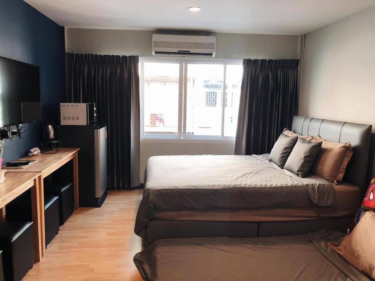 Deluxe Quadruple Room Private Bathroom